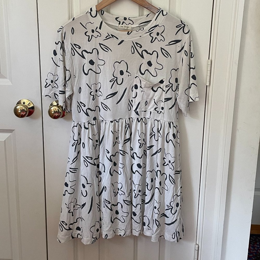 Flower Pattern T-Shirt Dress